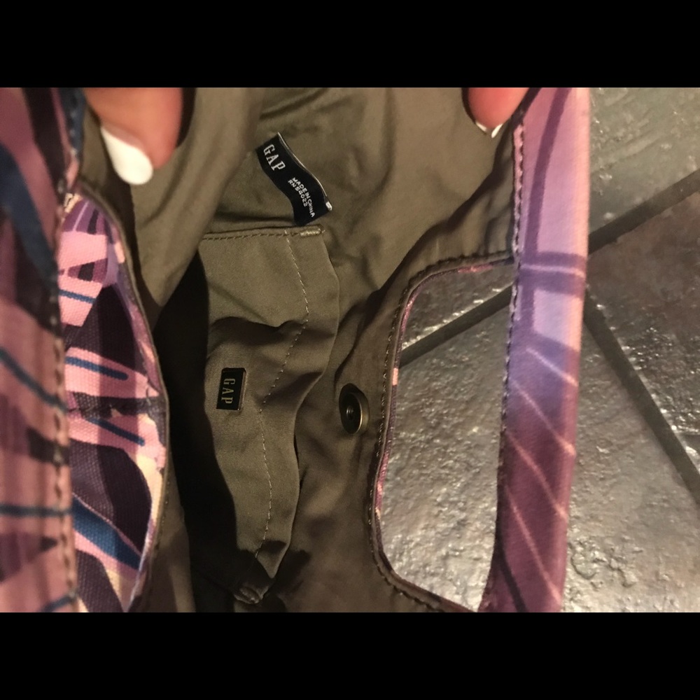 Handbag - Picture 2 of 2